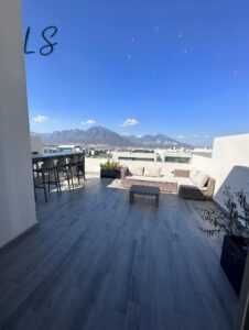 Casa en venta, Zona Reserva Cumbres, arriba Paseo de los Leones; Monterrey Nuevo León