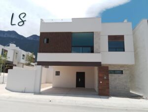 Casa en venta, Reserva Cumbres, hasta 14 x 20 m2, arriba Paseo de los Leones; Monterrey Nuevo León